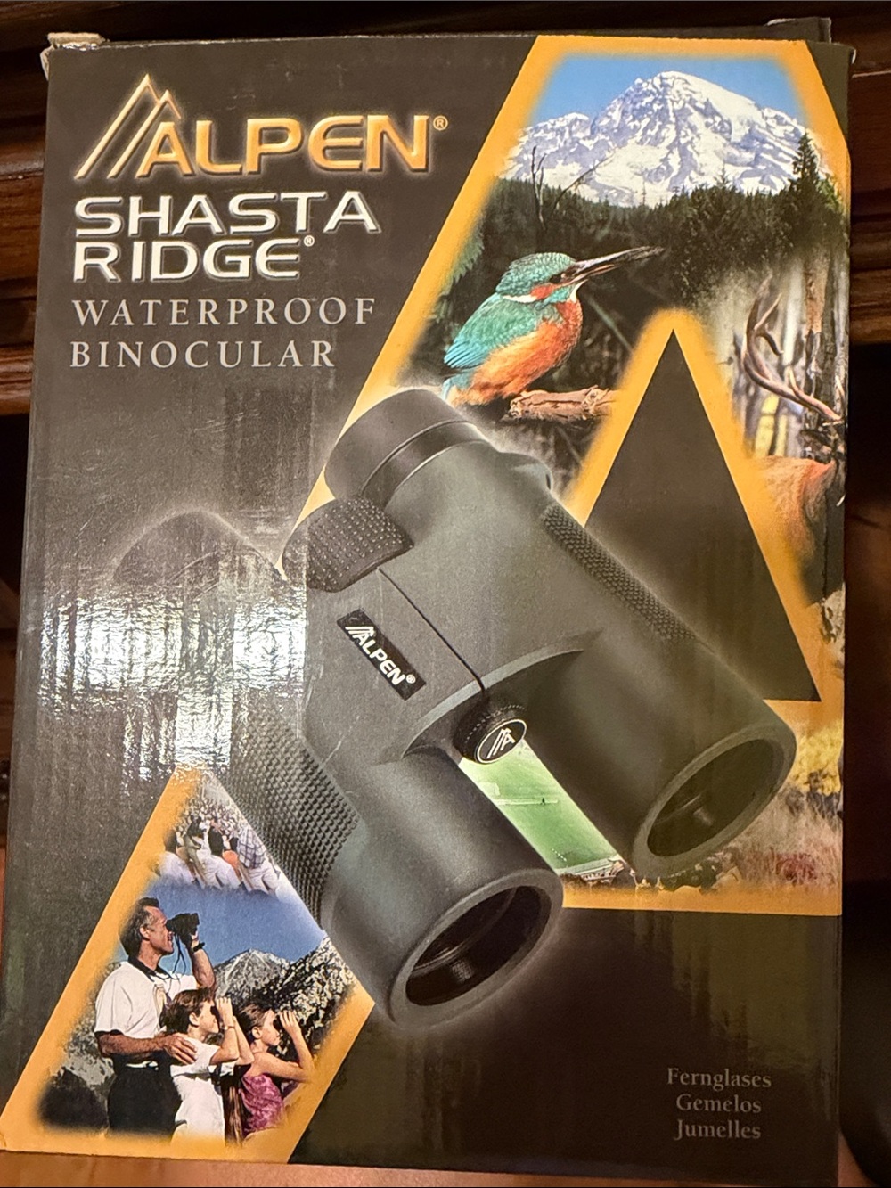 Shasta Ridge Waterproof Binoculars — Black